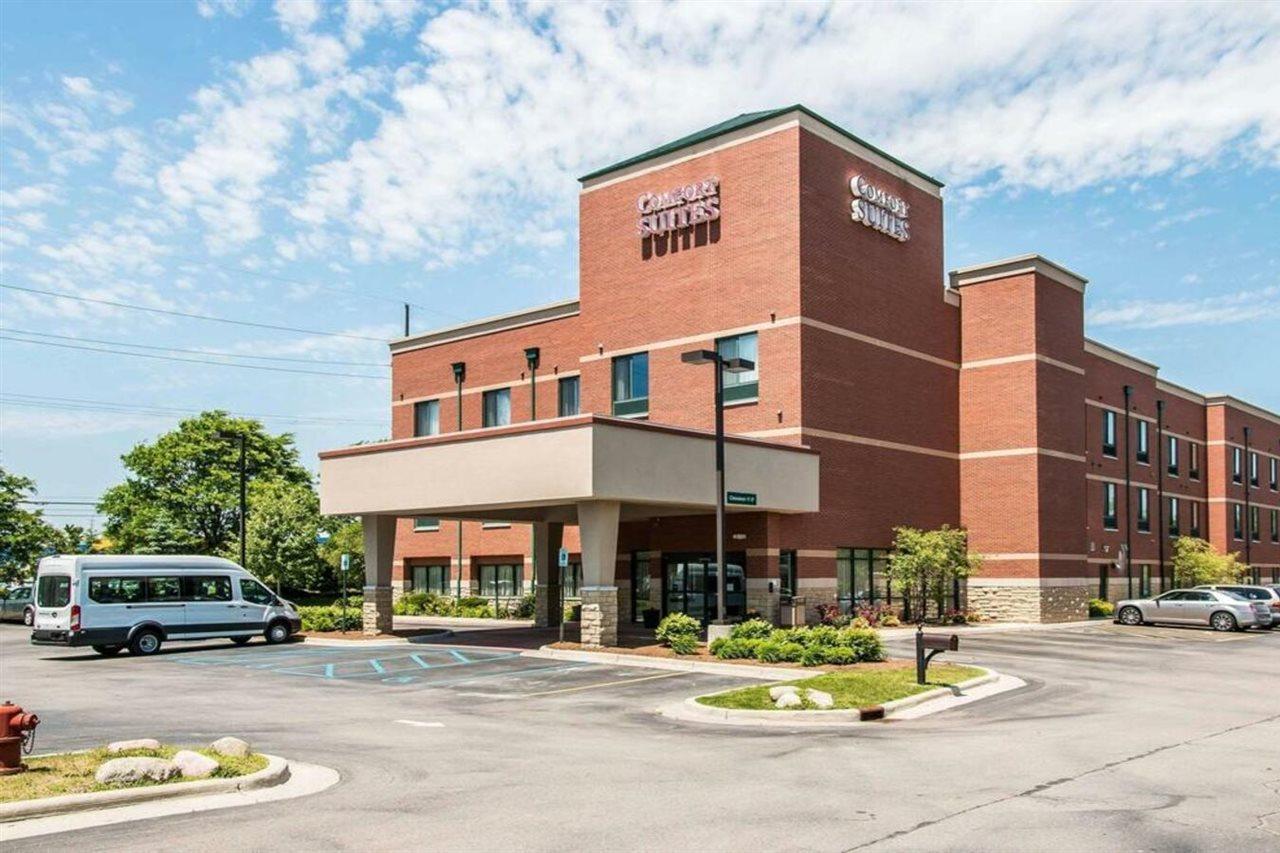 Comfort Suites Canton - Detroit Zewnętrze zdjęcie