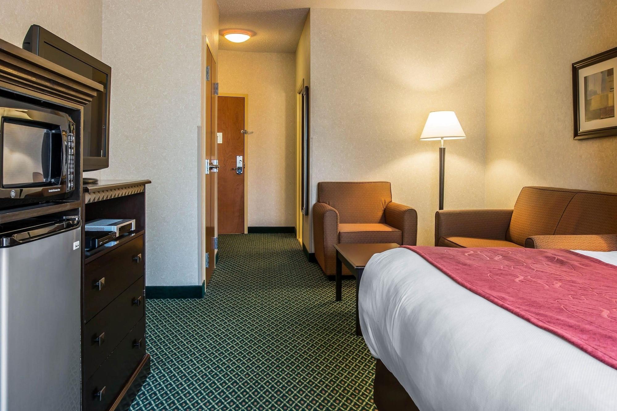 Comfort Suites Canton - Detroit Zewnętrze zdjęcie