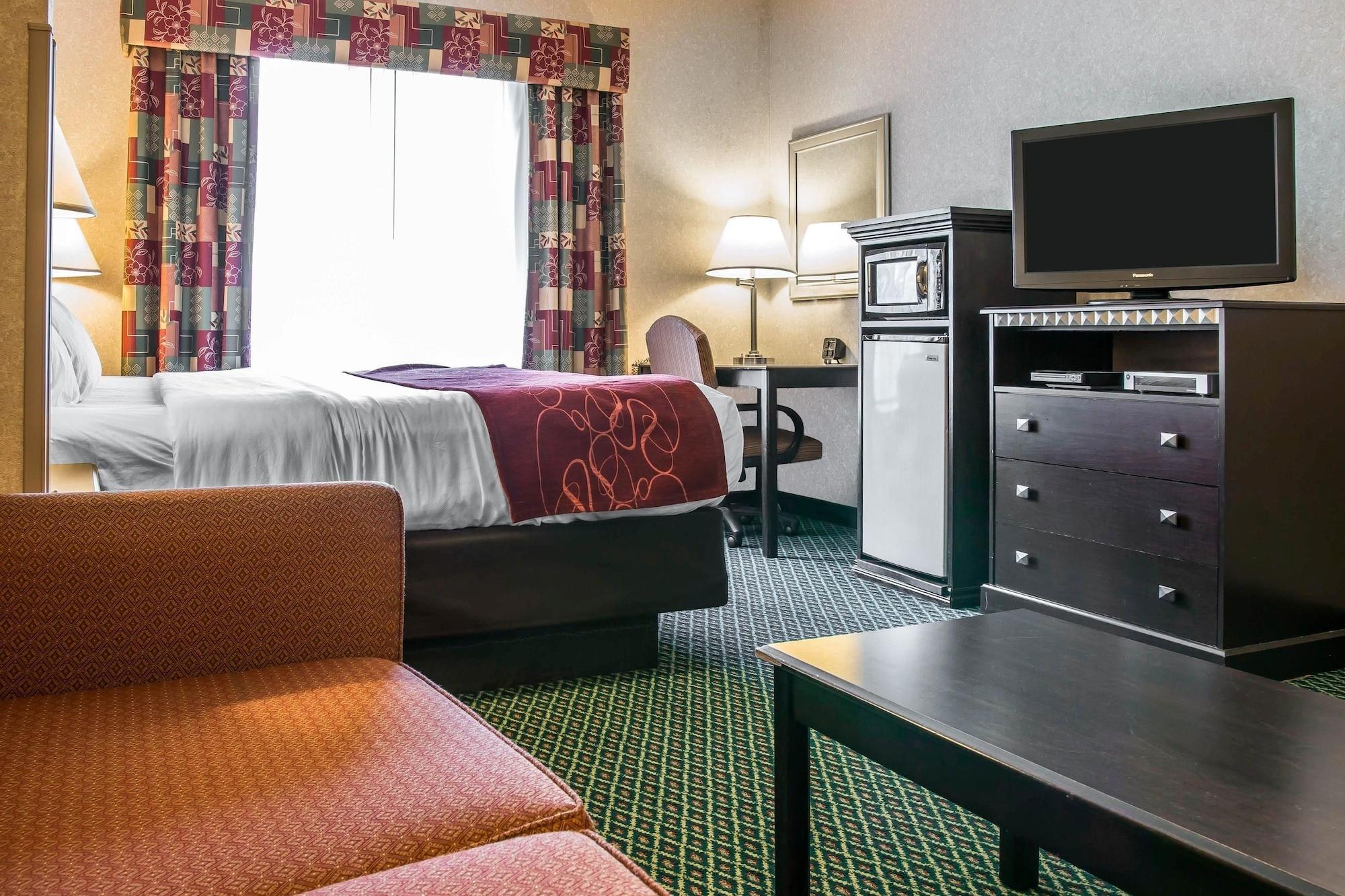 Comfort Suites Canton - Detroit Zewnętrze zdjęcie