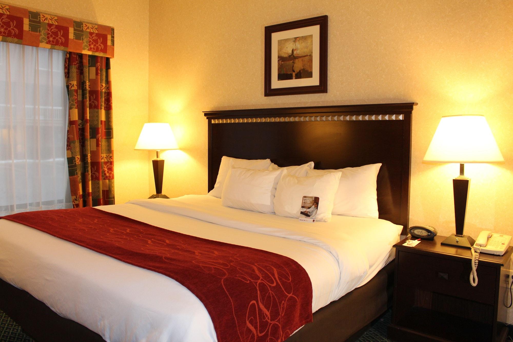 Comfort Suites Canton - Detroit Zewnętrze zdjęcie