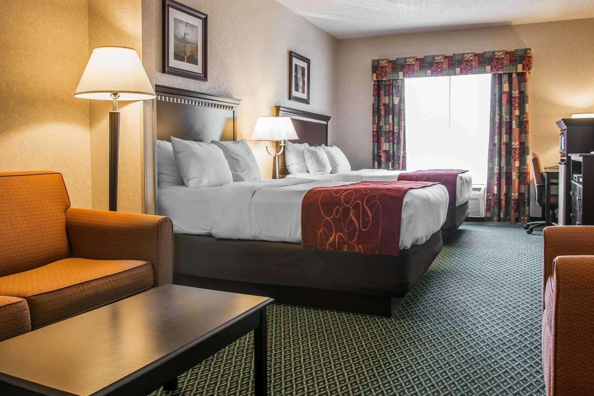 Comfort Suites Canton - Detroit Zewnętrze zdjęcie