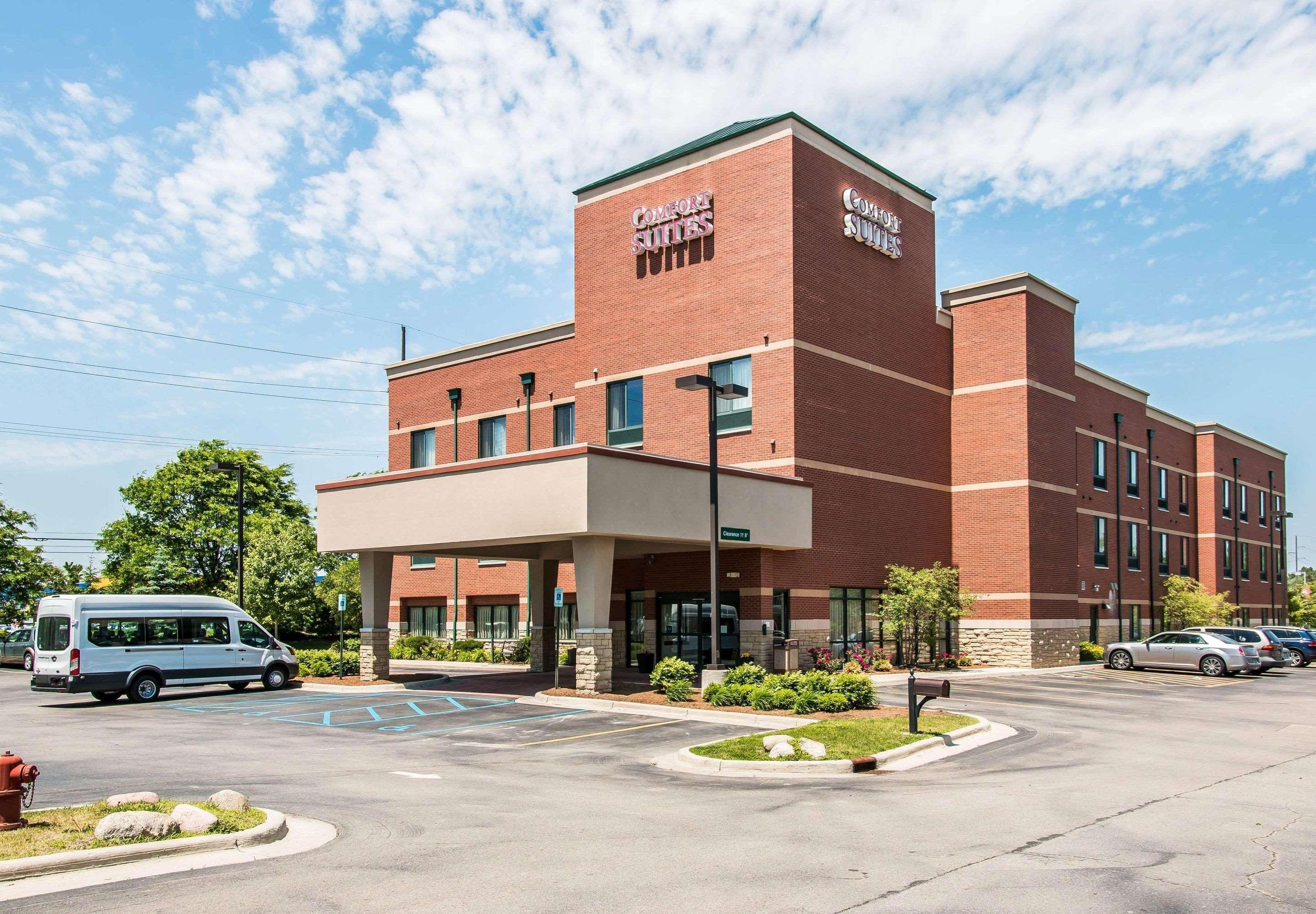 Comfort Suites Canton - Detroit Zewnętrze zdjęcie