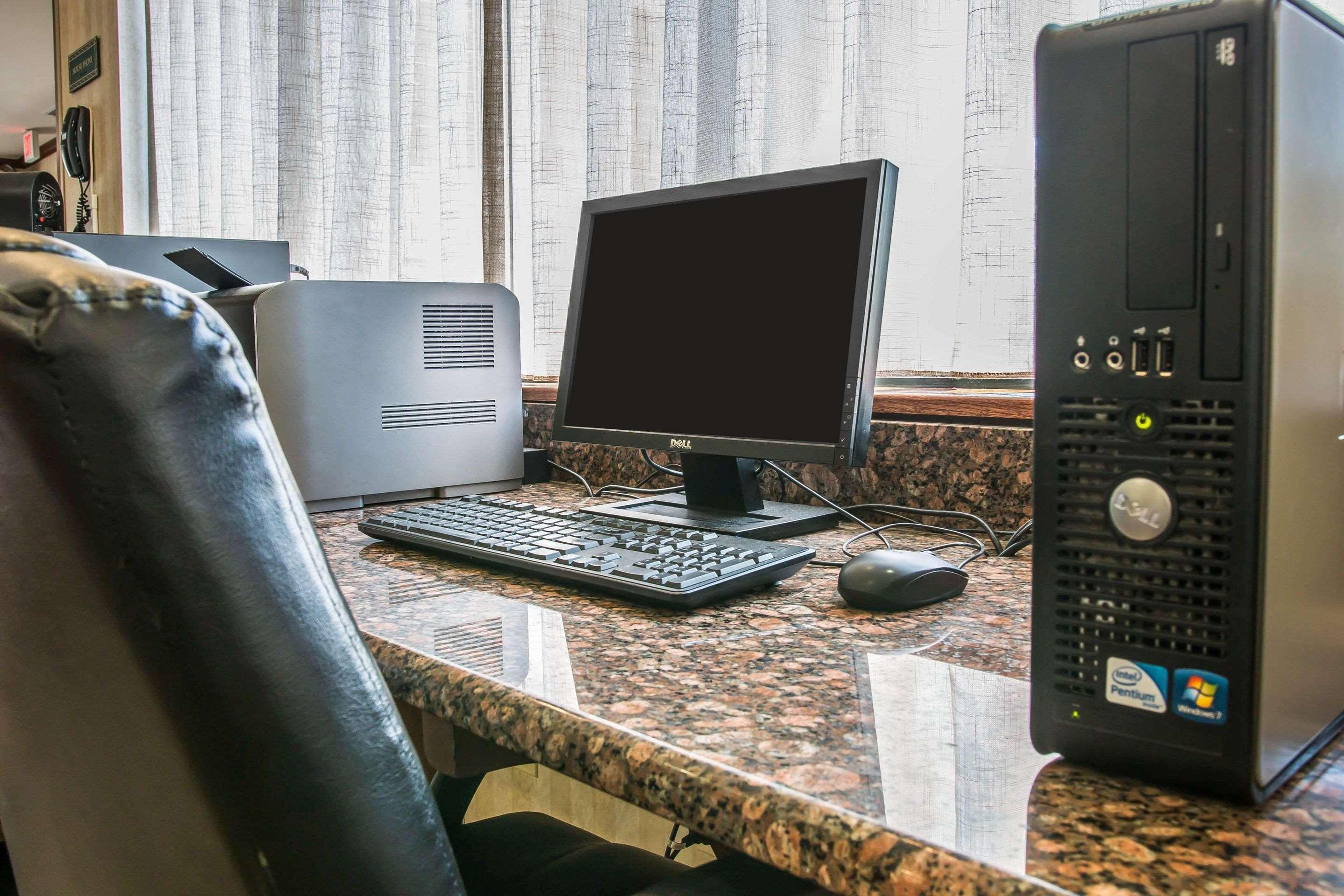 Comfort Suites Canton - Detroit Zewnętrze zdjęcie