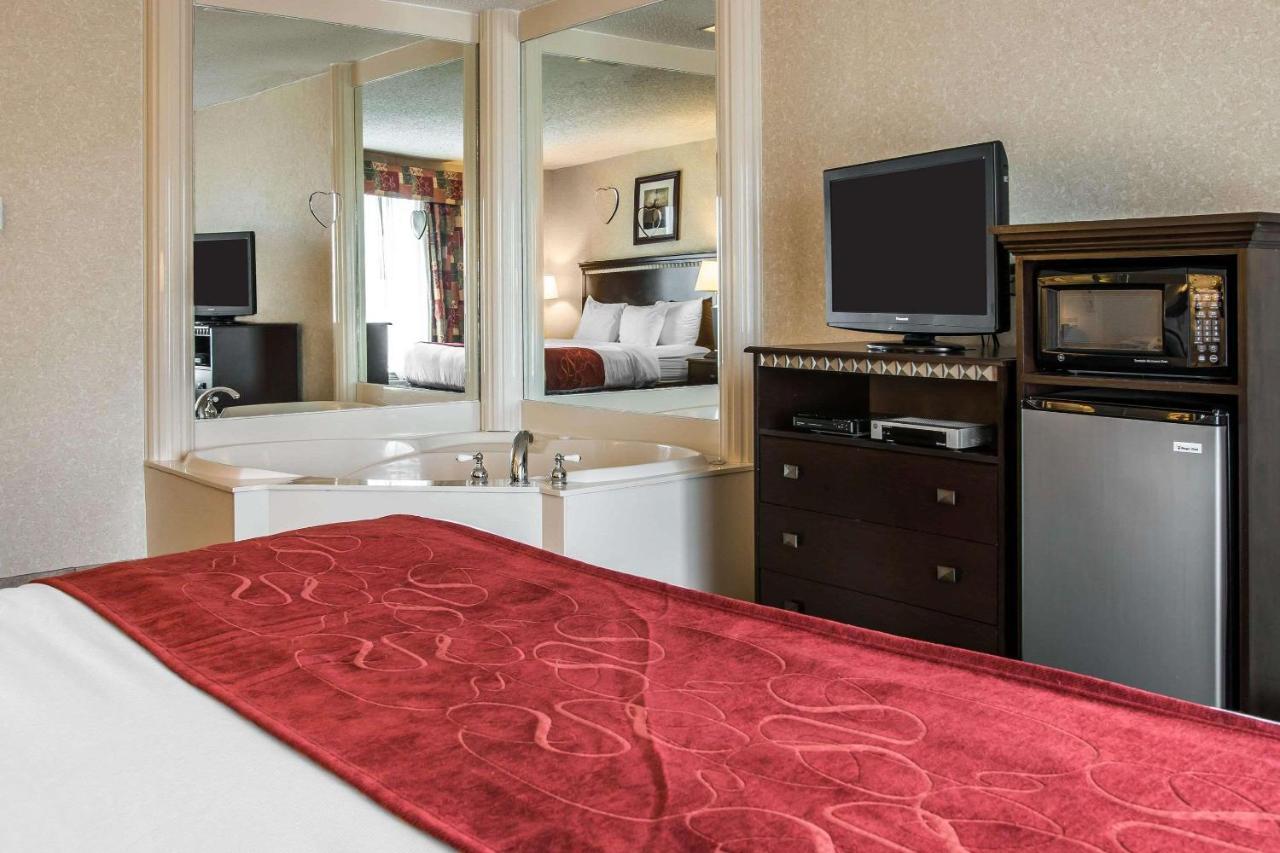 Comfort Suites Canton - Detroit Zewnętrze zdjęcie